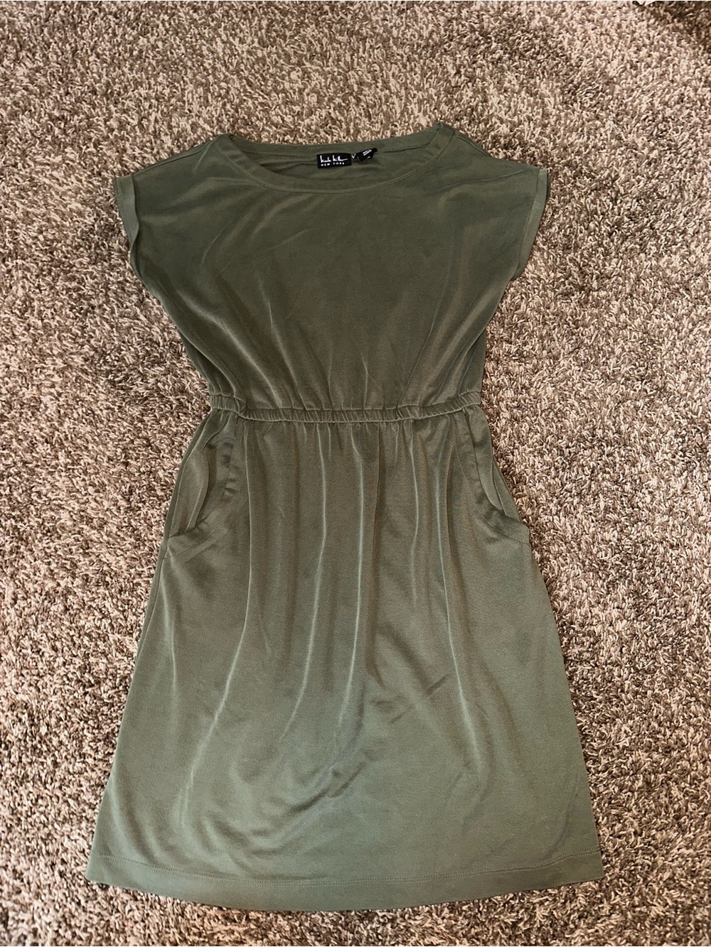 Women’s green t-shirt dress